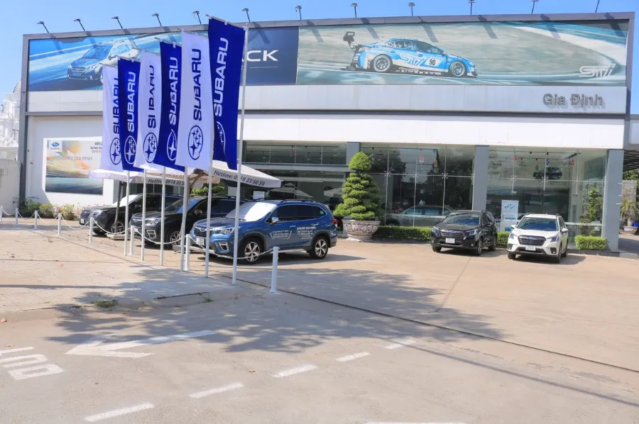 Showroom Subaru